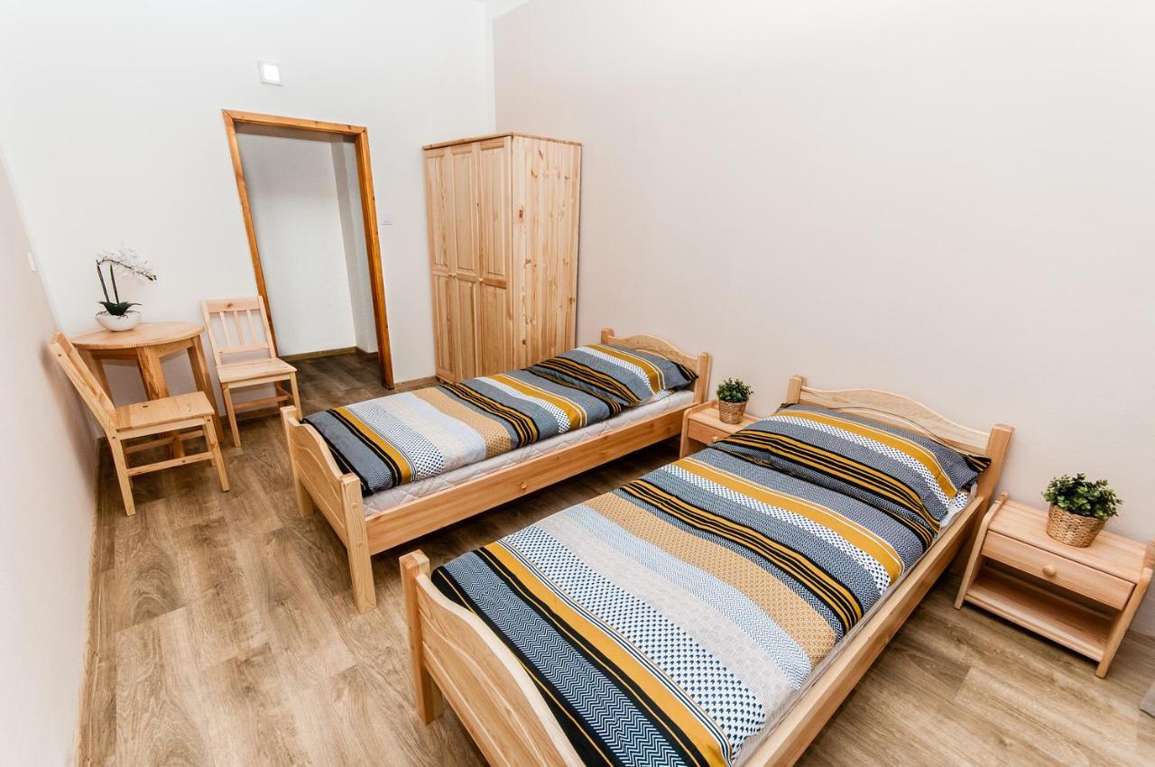 Ubytovna Funstar Tyn nad Vltavou Exterior photo