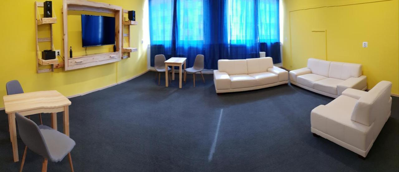 Ubytovna Funstar Tyn nad Vltavou Exterior photo